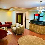 عباس العقاد
